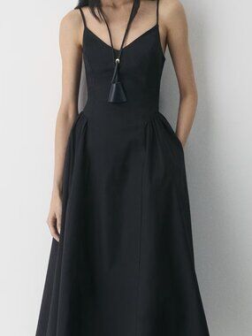 Aritzia Technique Poplin Dress